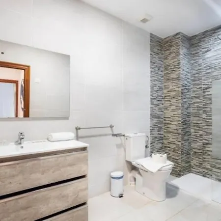 Lejlighed Centrico, 2 Habitaciones, Confort Ascensor,wifi Ac