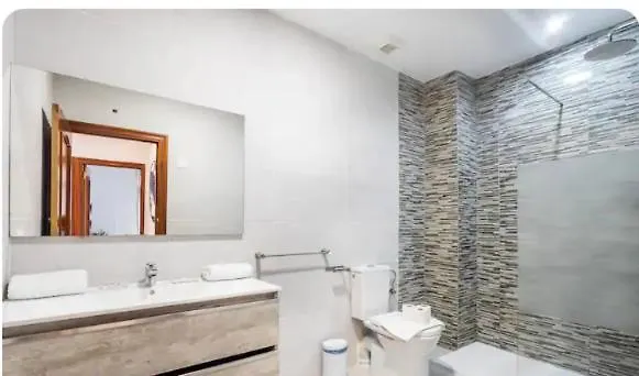 Vg Centrico, 2 Habitaciones, Confort Ascensor,wifi Ac Valencia