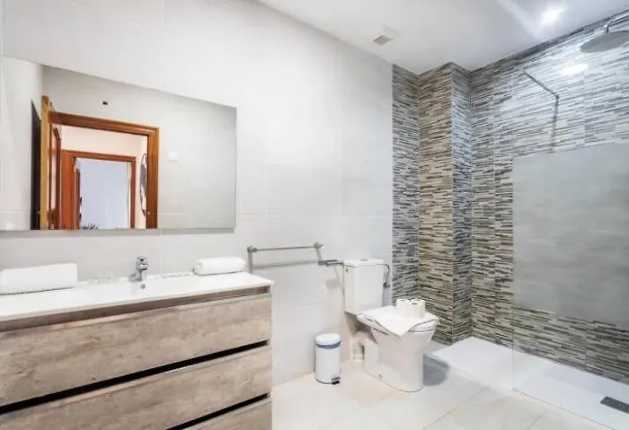 Lejlighed Vg Centrico, 2 Habitaciones, Confort Ascensor,wifi Ac